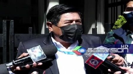 Choferes de La Paz y El Alto en emergencia piden a la ALP rechazar el pedido de nacionalización de 200 mil vehículos «chutos»